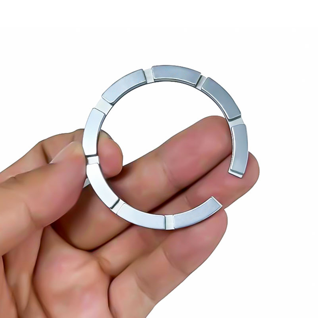 Neodym-Magnete im kabellosen Ladegerät