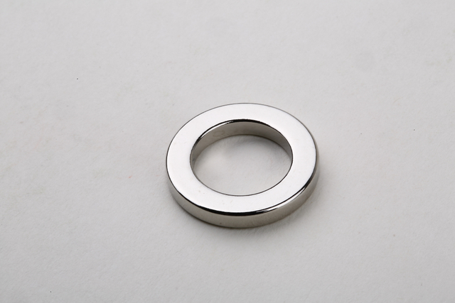 Neodym-Magnete in Schwingspulenmotoren